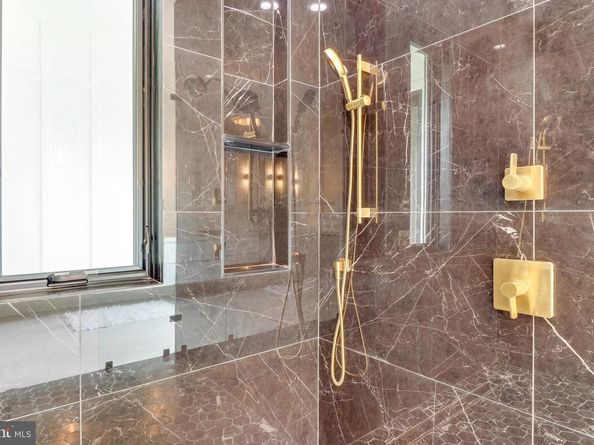 7816 Georgetown Pike, Mclean VA 22102