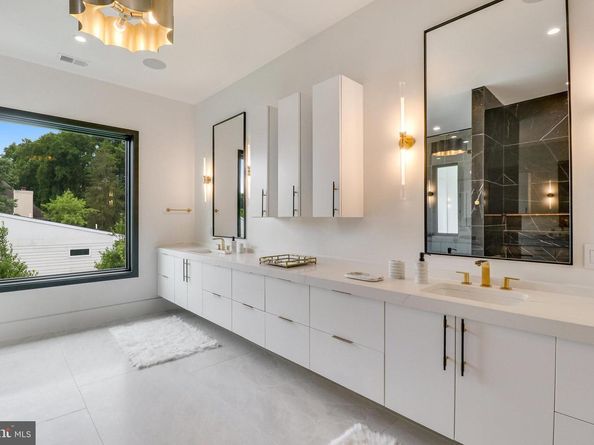 7816 Georgetown Pike, Mclean VA 22102