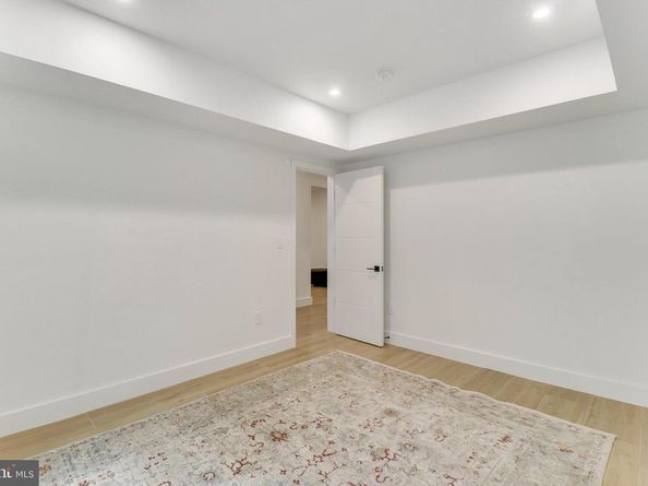 7816 Georgetown Pike, Mclean VA 22102