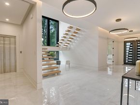 7816 Georgetown Pike, Mclean VA 22102