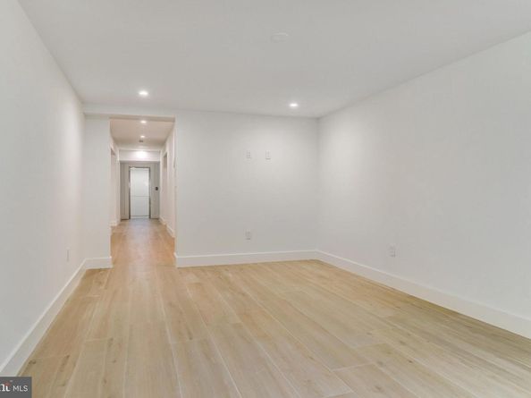 7816 Georgetown Pike, Mclean VA 22102