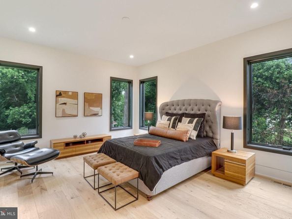 7816 Georgetown Pike, Mclean VA 22102