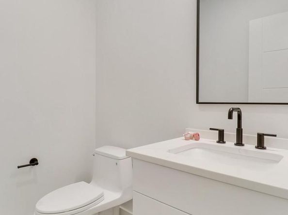 7816 Georgetown Pike, Mclean VA 22102