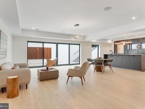 7816 Georgetown Pike, Mclean VA 22102