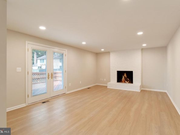 1330 Rock Chapel Road, Herndon VA 20170