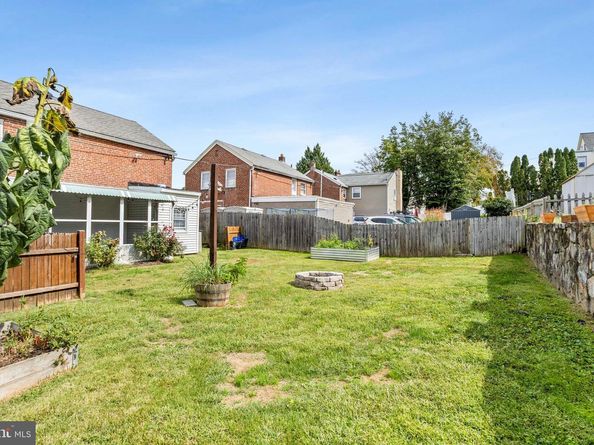 30 Wayne Avenue, Springfield PA 19064