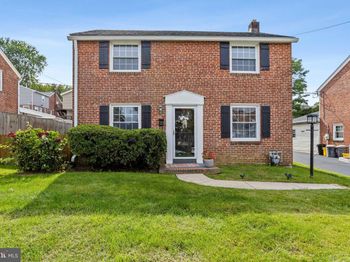 30 Wayne Avenue