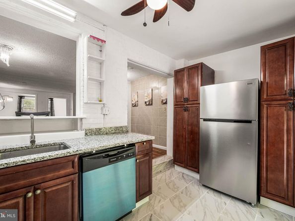 6617 Church Lane, Upper Darby PA 19082
