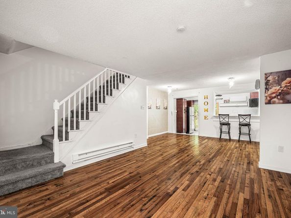 6617 Church Lane, Upper Darby PA 19082