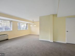 1830 Columbia Pike G3, Arlington VA 22204
