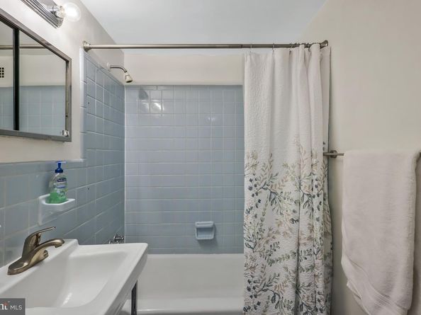 1830 Columbia Pike G3, Arlington VA 22204