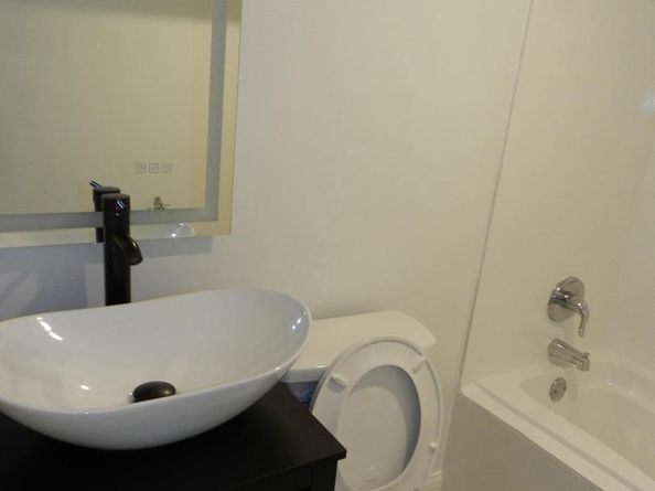 4325 Halley Terrace SE 101, Washington DC 20032