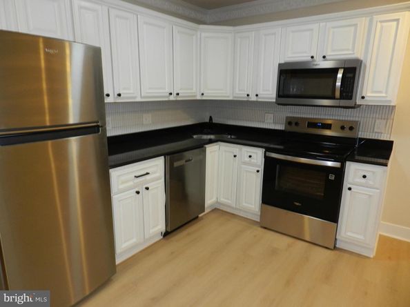 4325 Halley Terrace SE 101, Washington DC 20032