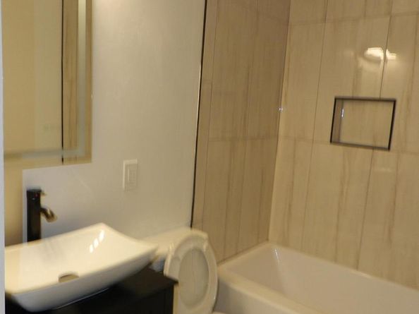 4325 Halley Terrace SE 101, Washington DC 20032