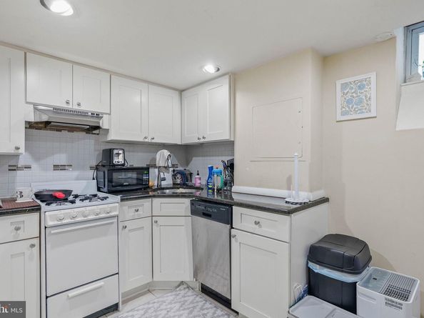1037 Crease Street, Philadelphia PA 19125