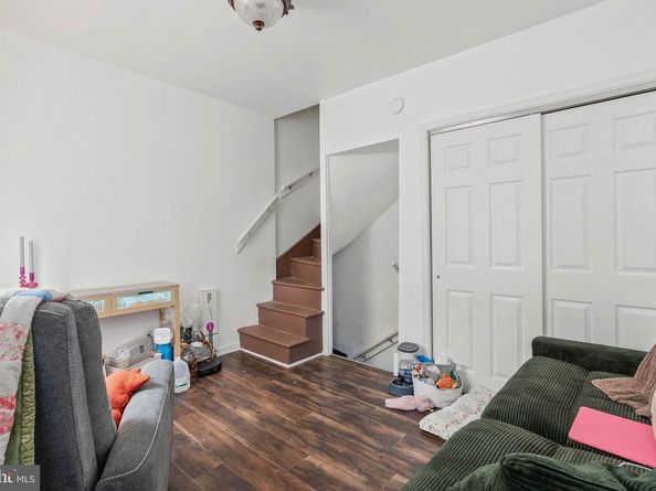 1037 Crease Street, Philadelphia PA 19125