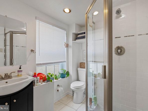 1037 Crease Street, Philadelphia PA 19125