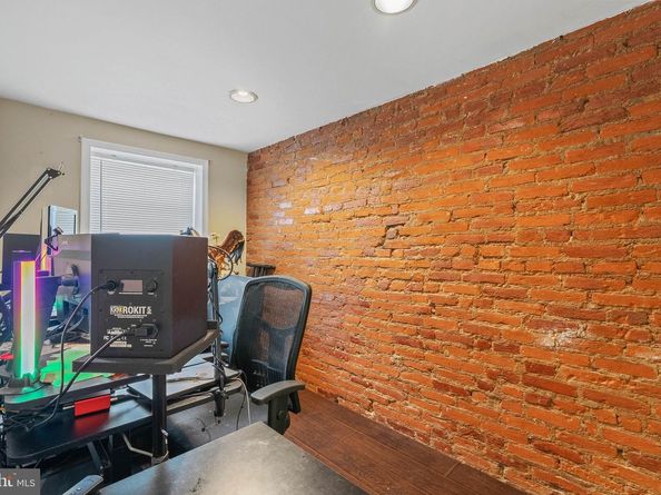 1037 Crease Street, Philadelphia PA 19125