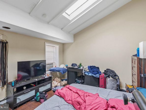 1037 Crease Street, Philadelphia PA 19125