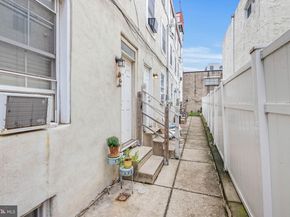 1037 Crease Street, Philadelphia PA 19125
