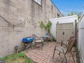 1037 Crease Street, Philadelphia PA 19125