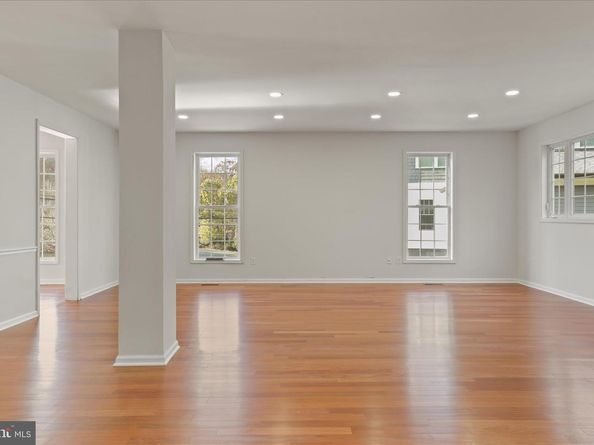 2659 Military Road, Arlington VA 22207