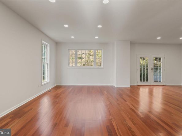 2659 Military Road, Arlington VA 22207