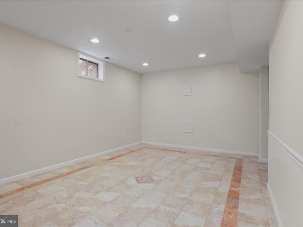 2659 Military Road, Arlington VA 22207