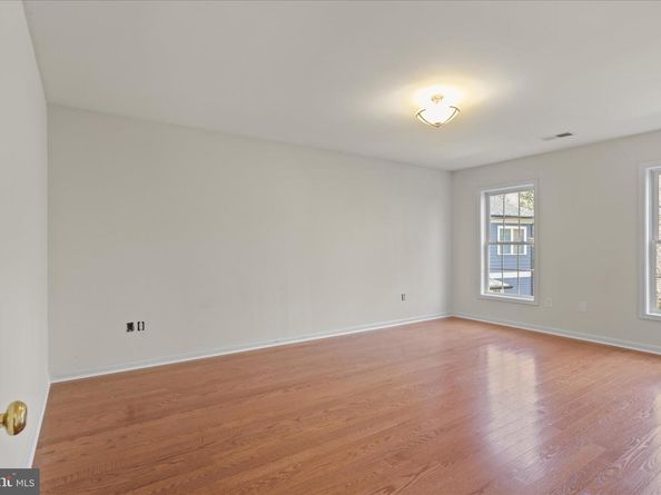 2659 Military Road, Arlington VA 22207