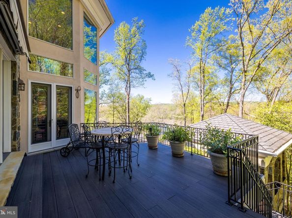 658 Live Oak Drive, Mclean VA 22101
