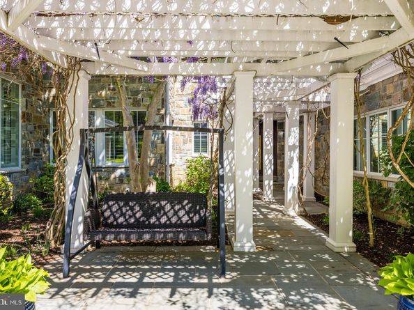 658 Live Oak Drive, Mclean VA 22101