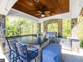 658 Live Oak Drive, Mclean VA 22101