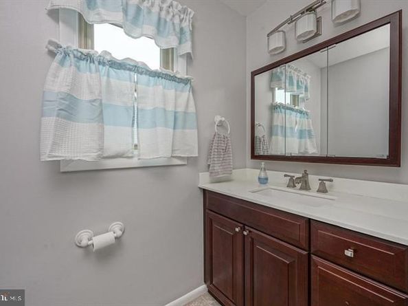 3701 President Street, Philadelphia PA 19114