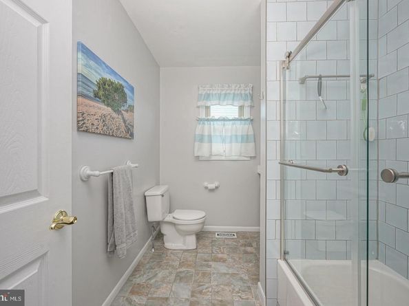 3701 President Street, Philadelphia PA 19114