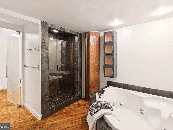 428 N 13TH Street 3E, Philadelphia PA 19123