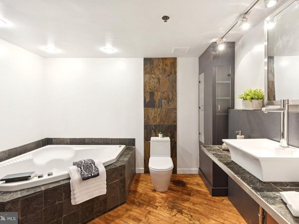 428 N 13TH Street 3E, Philadelphia PA 19123