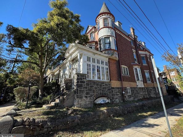 4401 Pine Street, Philadelphia PA 19104