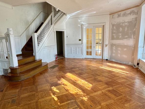 4401 Pine Street, Philadelphia PA 19104