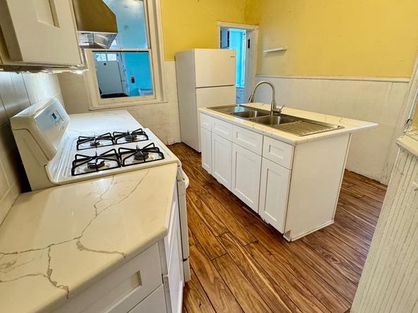 4401 Pine Street, Philadelphia PA 19104