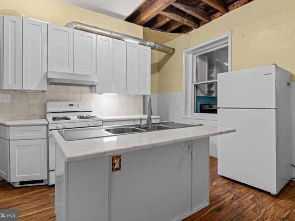 4401 Pine Street, Philadelphia PA 19104