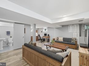 6316 26TH Street N, Arlington VA 22207