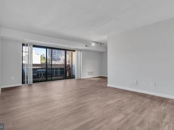 6141 Leesburg Pike