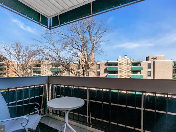 6141 Leesburg Pike 504, Falls Church VA 22041