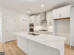 949 Riverplace Drive, Conshohocken PA 19428
