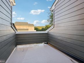 949 Riverplace Drive, Conshohocken PA 19428