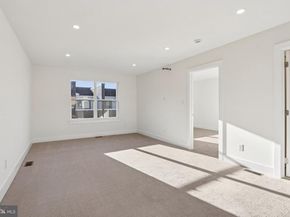 949 Riverplace Drive, Conshohocken PA 19428