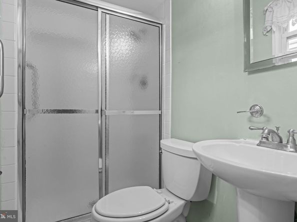 8339 Strahle Place, Philadelphia PA 19111