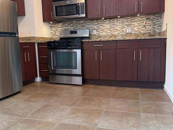 408 S Alder Street, Philadelphia PA 19147