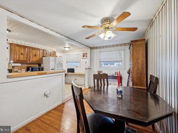 2831 Chase Road, Philadelphia PA 19152