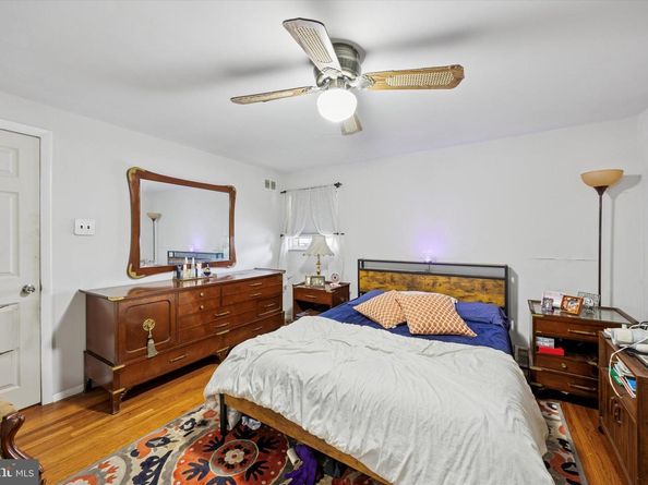 2831 Chase Road, Philadelphia PA 19152